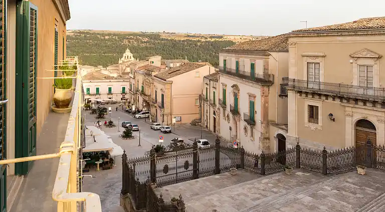 Enea, apartment overlooking the cathedral