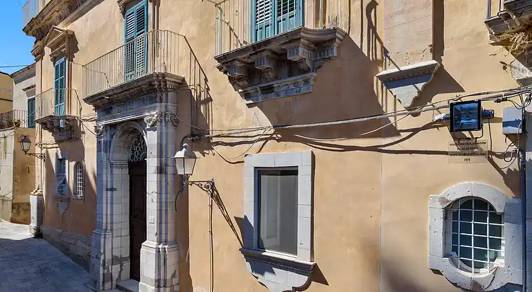 Enea, apartment overlooking the cathedral