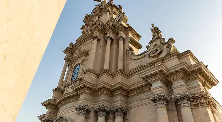 Enea, apartment overlooking the cathedral