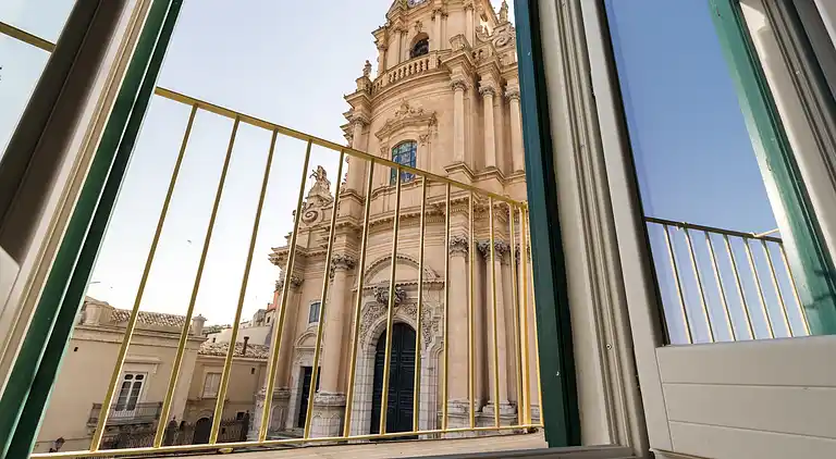 Achille, apartment in the center and overlooking the Duomo