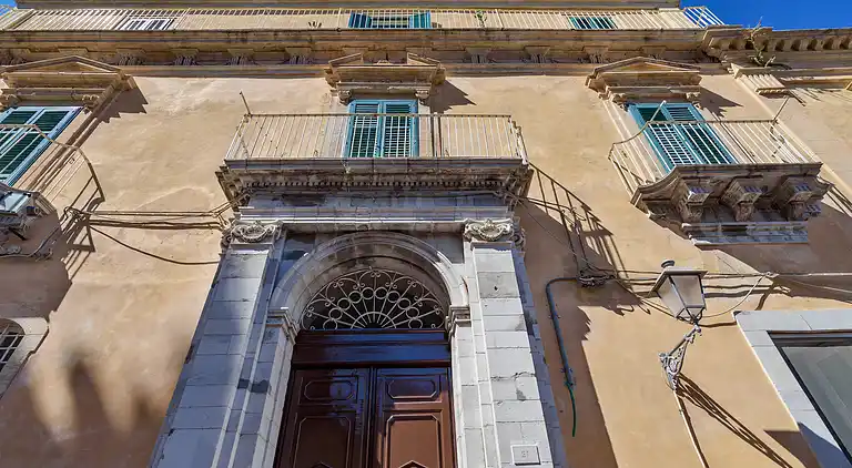 Achille, apartment in the center and overlooking the Duomo