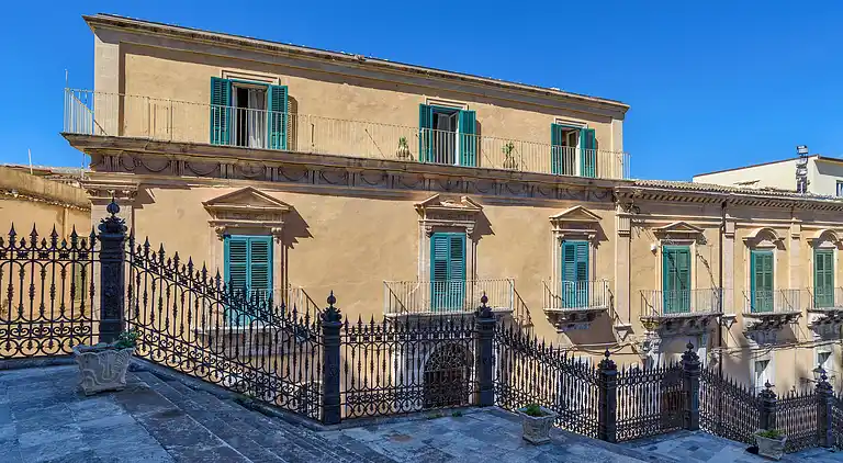 Achille, apartment in the center and overlooking the Duomo