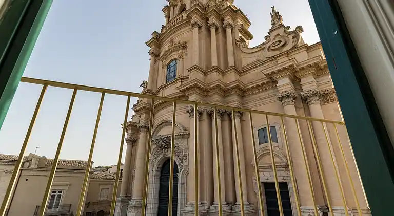 Achille, apartment in the center and overlooking the Duomo