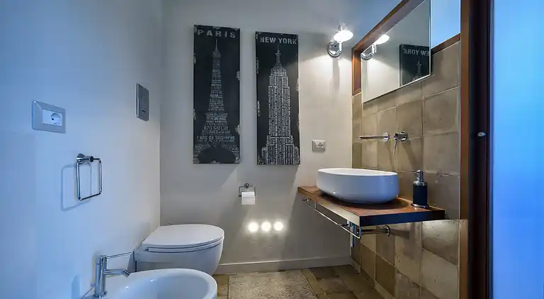 Platone, apartment with panoramic view and in the center