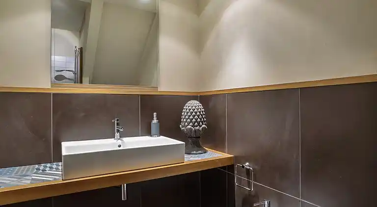 Platone, apartment with panoramic view and in the center