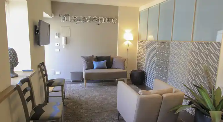 Platone, apartment with panoramic view and in the center