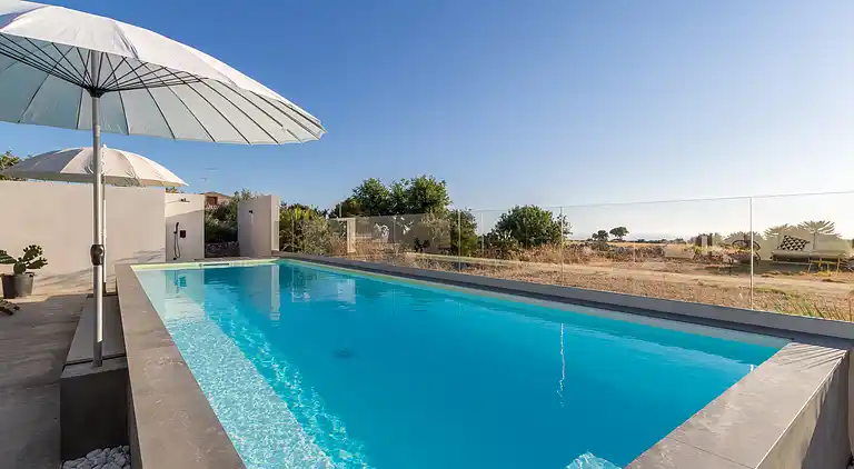 Demetra, modern villa with swimming pool and sea view