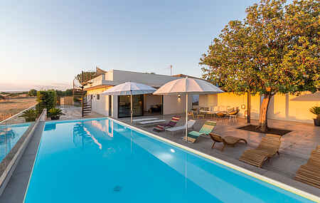 Demetra, modern villa with swimming pool and sea view