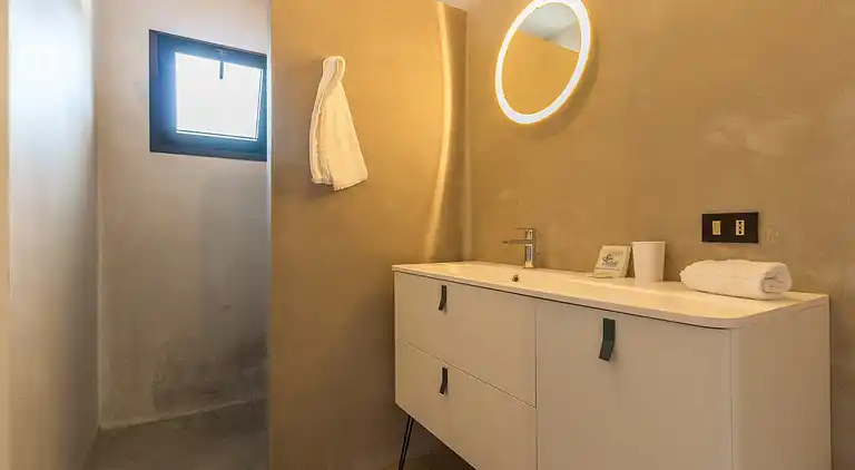 Demetra, modern villa with swimming pool and sea view