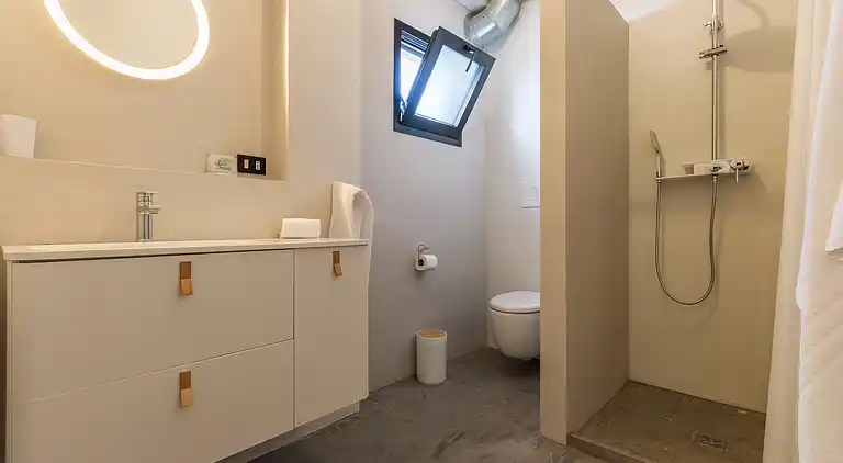 Demetra, modern villa with swimming pool and sea view