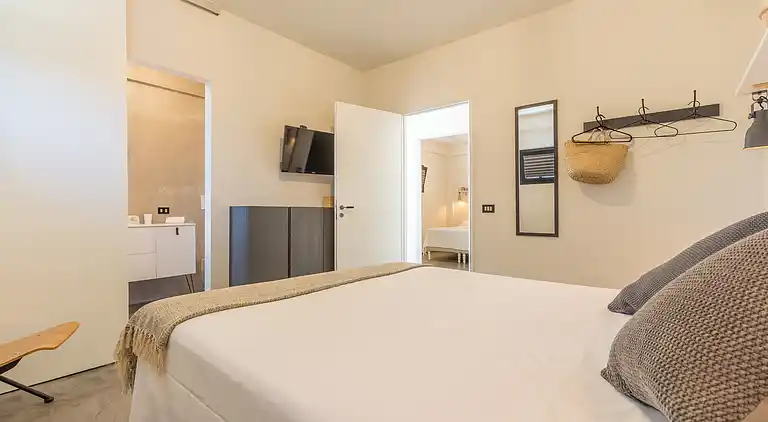 Demetra, modern villa with swimming pool and sea view