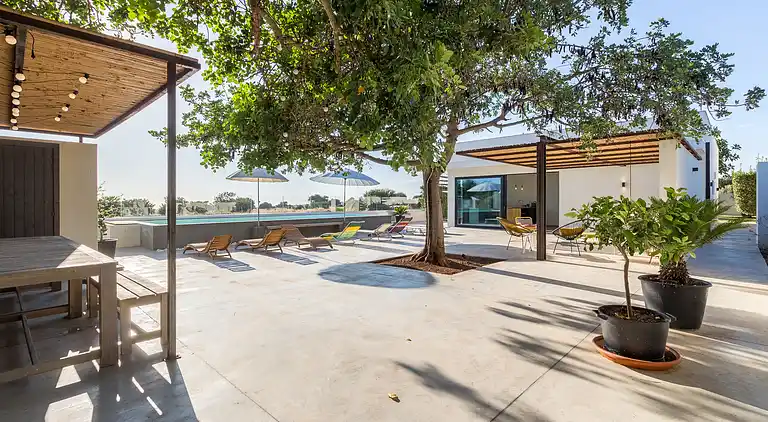 Demetra, modern villa with swimming pool and sea view