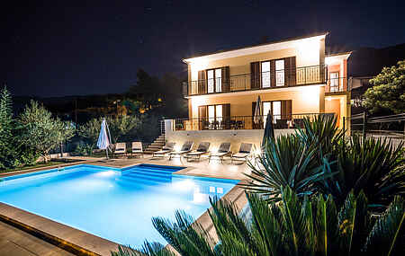 Save on  Split-villas.com aprox 20 % less Villa Dalmatica