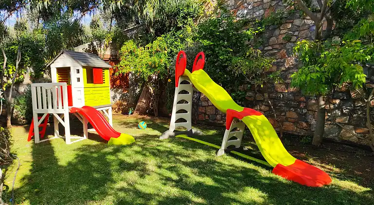 Villa Aphrodite with heated pool and exotic garden