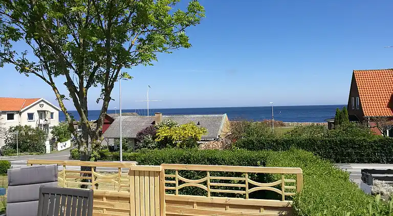 Fint fiskerhus med havutsikt
