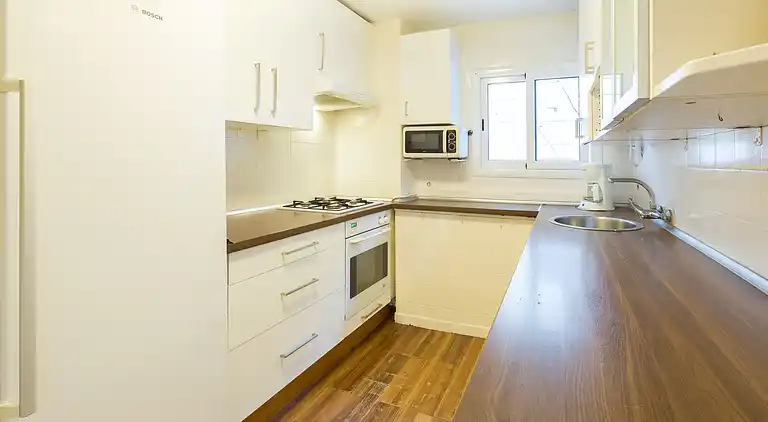 Beautiful house with private swimming pool with sea views.