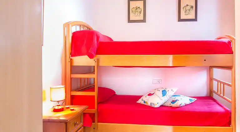 Beautiful house with private swimming pool with sea views.