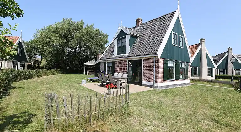 Villa i Hippolytushoef