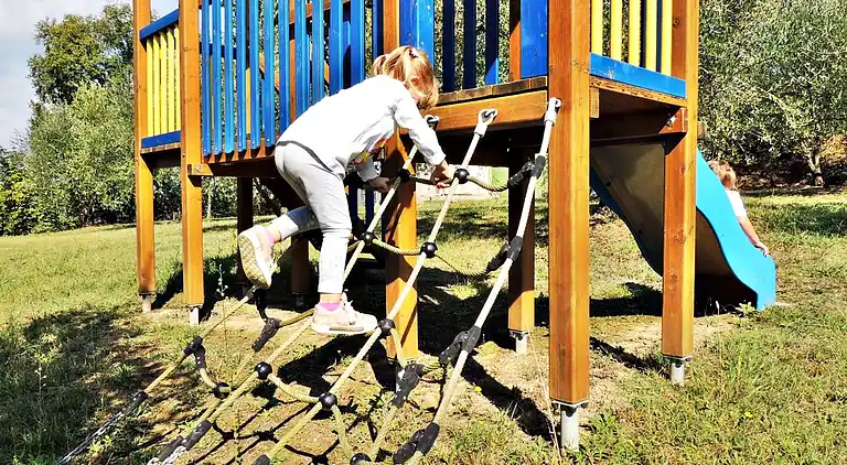 Villa con 2 camere da letto e giardino privato con  barbecue