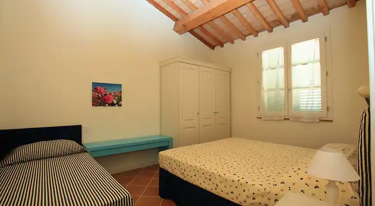 FIRST FLOOR ONE BEDROOM APARTMENT