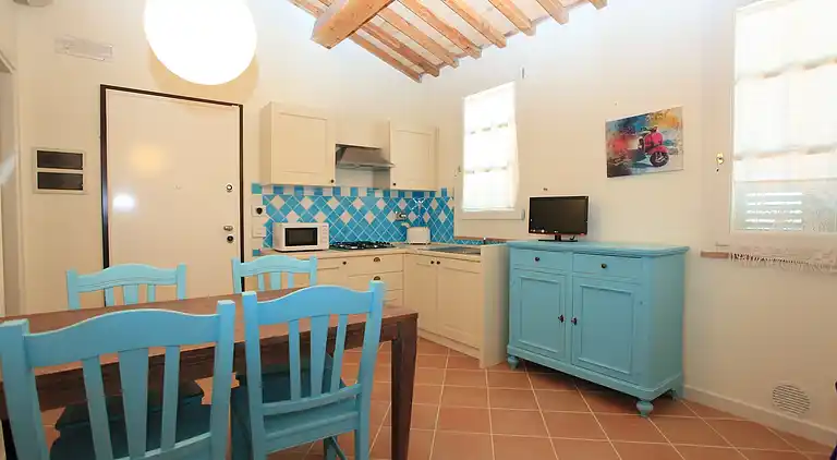 FIRST FLOOR ONE BEDROOM APARTMENT