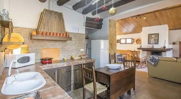 Holiday home in Escóznar