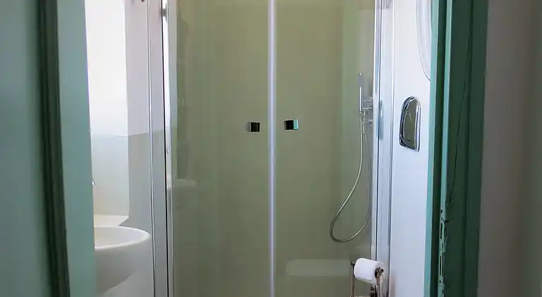 Exclusive apartment in an ancient villa facing the sea