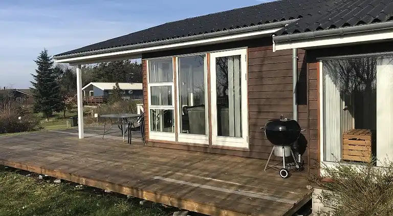 Sommerhus ved Øer Strand