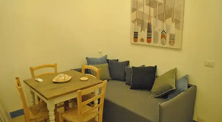 2 rooms apartment only 50 mt from the Jonio sea