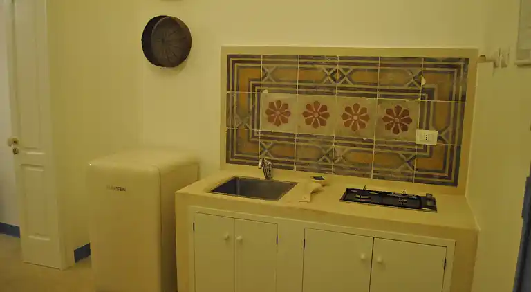 2 rooms apartment only 50 mt from the Jonio sea