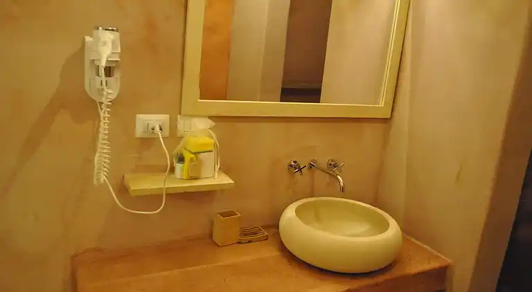 2 rooms apartment only 50 mt from the Jonio sea