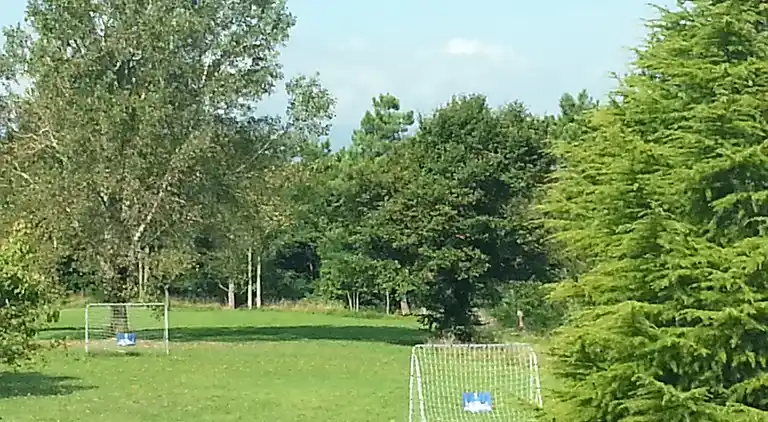 Villa con 2 camere da letto e giardino privato con  barbecue