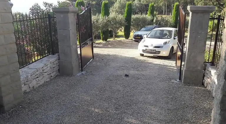 Villa in Saint-Saturnin-lès-Apt