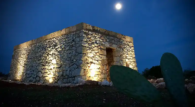 Leukos, charmant villa in Salento with exclusive pool.