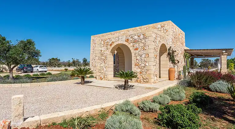 Leukos, charmant villa in Salento with exclusive pool.