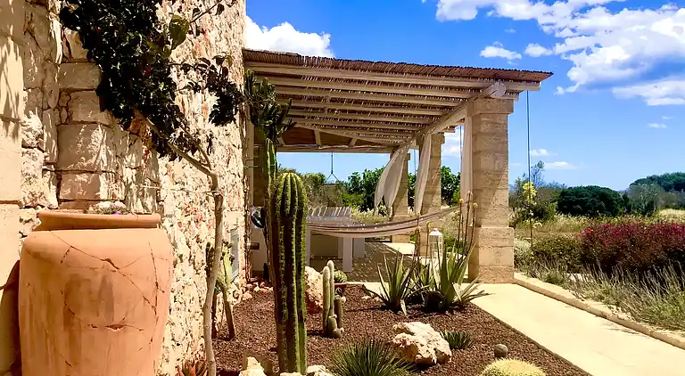 Leukos, charmant villa in Salento with exclusive pool.