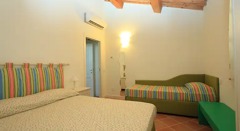 FIRST FLOOR ONE BEDROOM APARTMENT