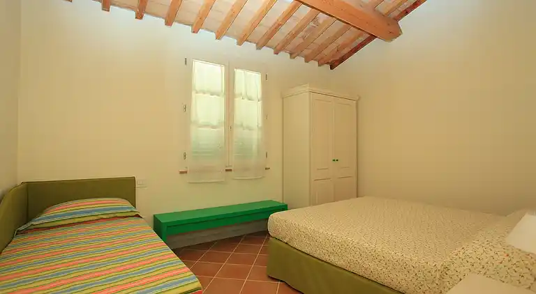 FIRST FLOOR ONE BEDROOM APARTMENT
