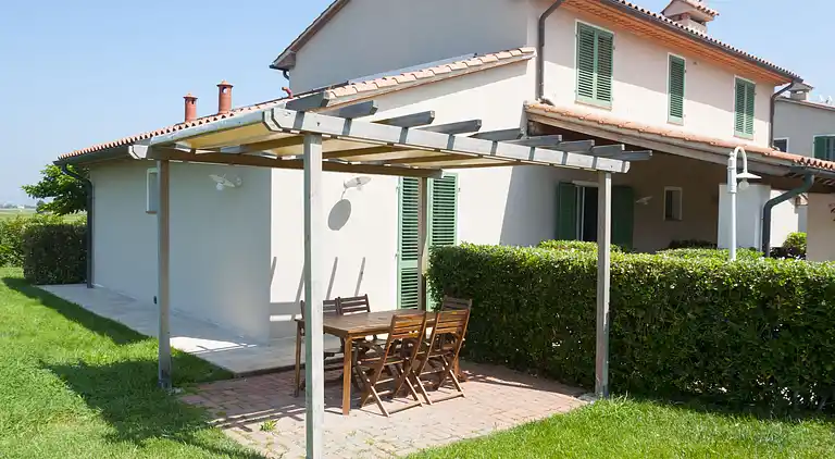 GROUND FLOOR ONE BEDROOM APARTMENT