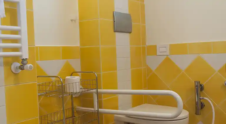 GROUND FLOOR ONE BEDROOM APARTMENT