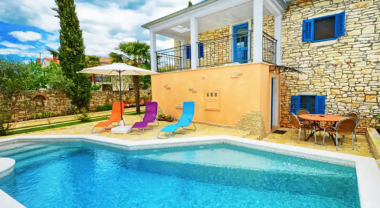 Beautiful Istrian stone house with private pool and garden 