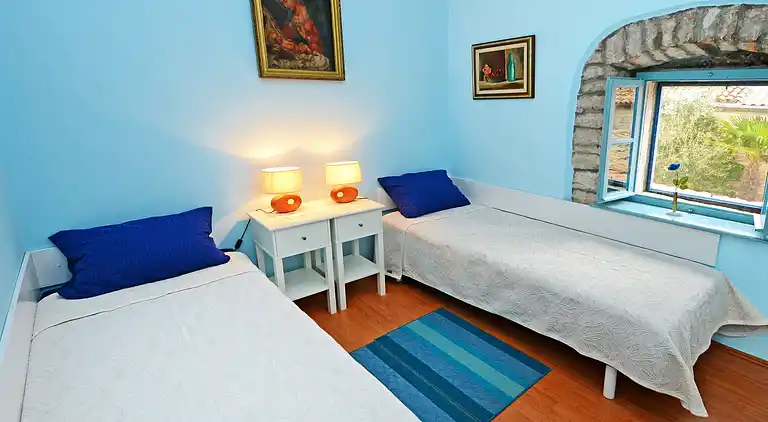 Beautiful Istrian stone house with private pool and garden 