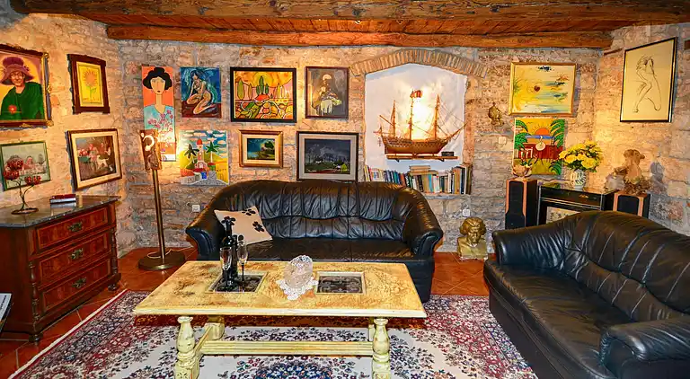 Beautiful Istrian stone house with private pool and garden 