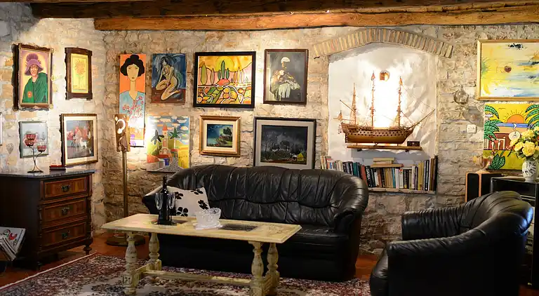 Beautiful Istrian stone house with private pool and garden 