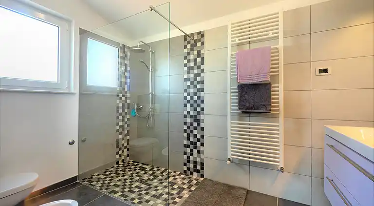 Just 3,5 km away from Porec, private Pool, WiFi, BBQ