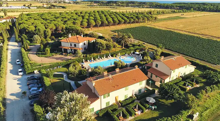 GROUND FLOOR ONE BEDROOM  APARTMENT