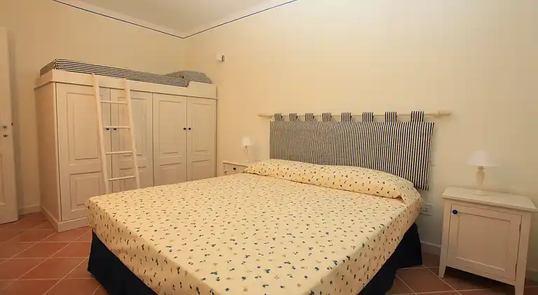 GROUND FLOOR TWO BEDROOM APARTMENT