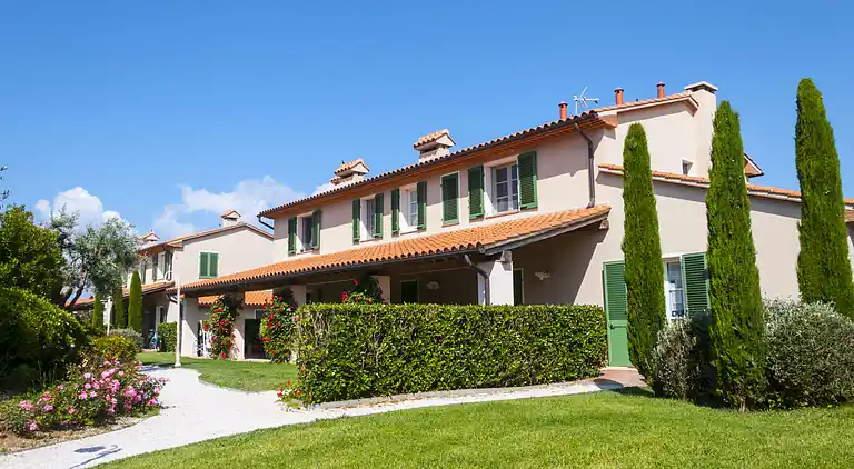 GROUND FLOOR TWO BEDROOM APARTMENT