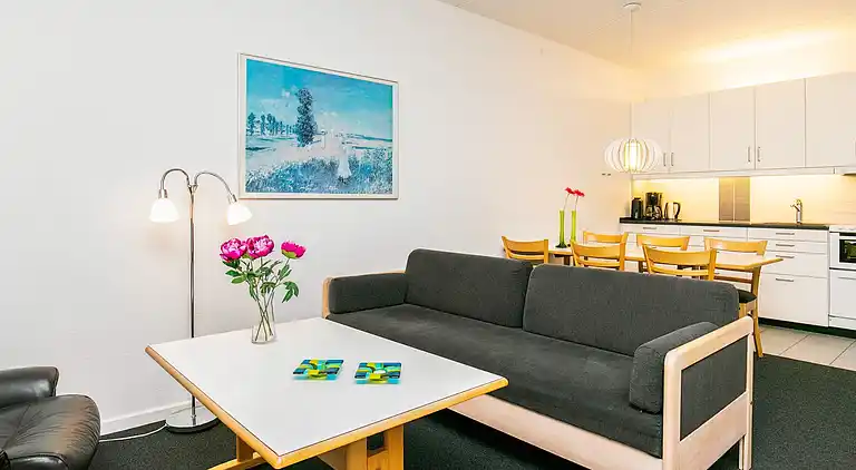 2 room w/seaview,ground/1 st floor