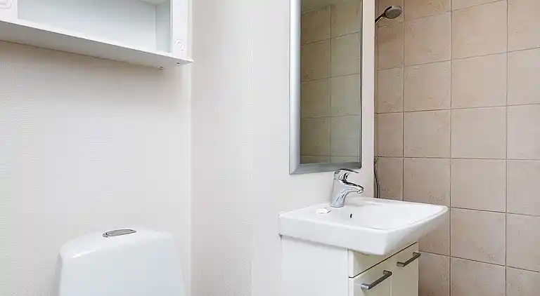 2 room,ground/1 st floor